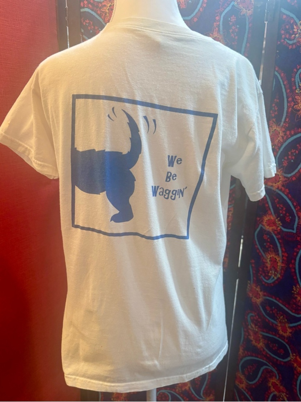 Unbranded White Graphic T-Shirt - Blue Waggin' Dog Print- St. Croix Rescue